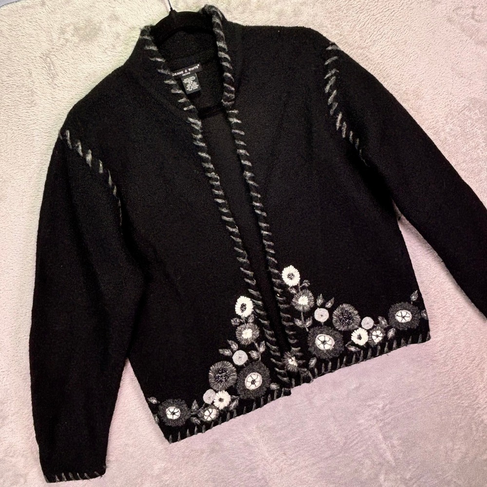 Deane & White Women Cardigan PS Black Wool Floral Embroidered Whipstitch Trim
